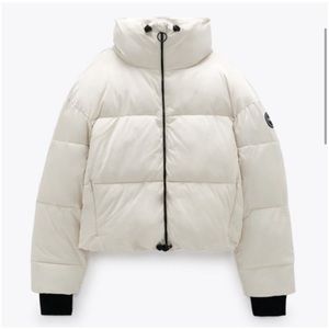 Zara Water Repellent Cropped Puffer Jacket in Oyster/Cream, Size S